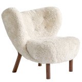 169 Little Petra fauteuil walnoot, Sheepskin Moonlight