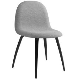 Gubi 3D stoel gestoffeerd met gebeitst onderstel, Hallingdal 123