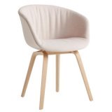 About a Chair AAC23 Soft stoel gelakt Mode 026