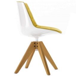MDF Italia Flow Chair gestoffeerde stoel met VN eiken onderstel