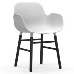 Form Armchair stoel met zwart onderstel wit