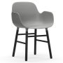 Form Armchair stoel met zwart onderstel grijs
