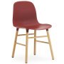 Form Chair stoel met eiken onderstel, rood