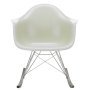 Eames RAR Fiberglass schommelstoel esdoorn donker, parchment