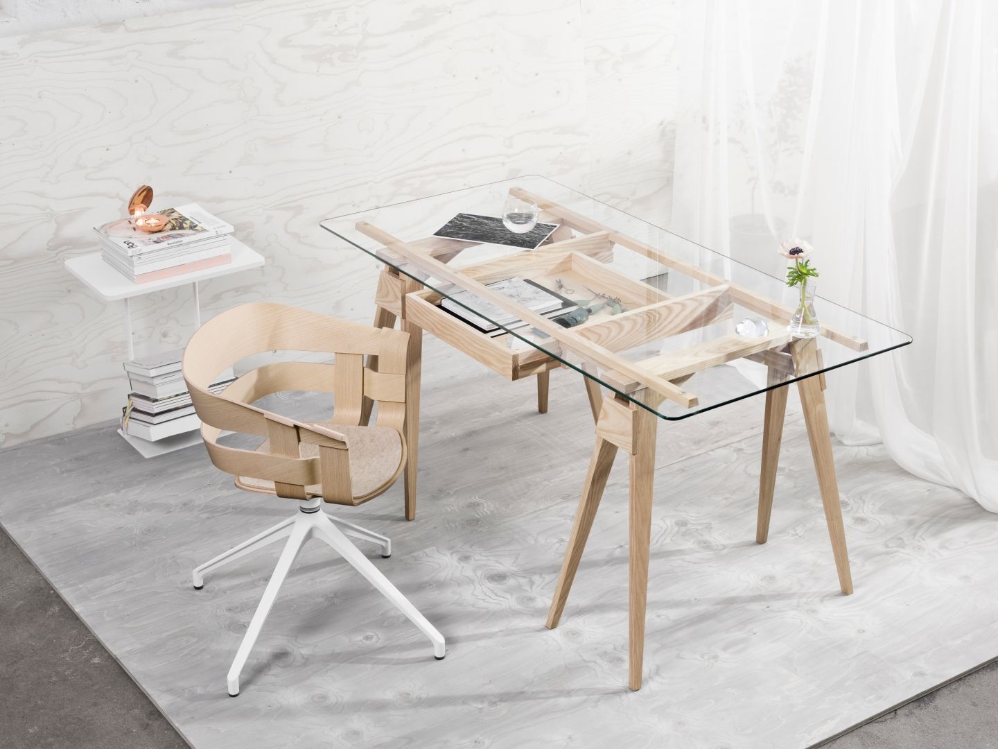 Werkplek Werkplek inspiratiefoto met Design House Stockholm Banken en stoelen