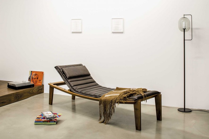 Gallery image for position 9