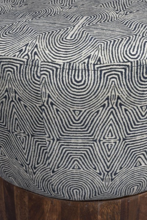 Gallery image for position 2