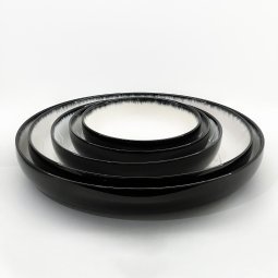 Dé tableware by Ann Demeulemeester diep bord Ø27 white/black b